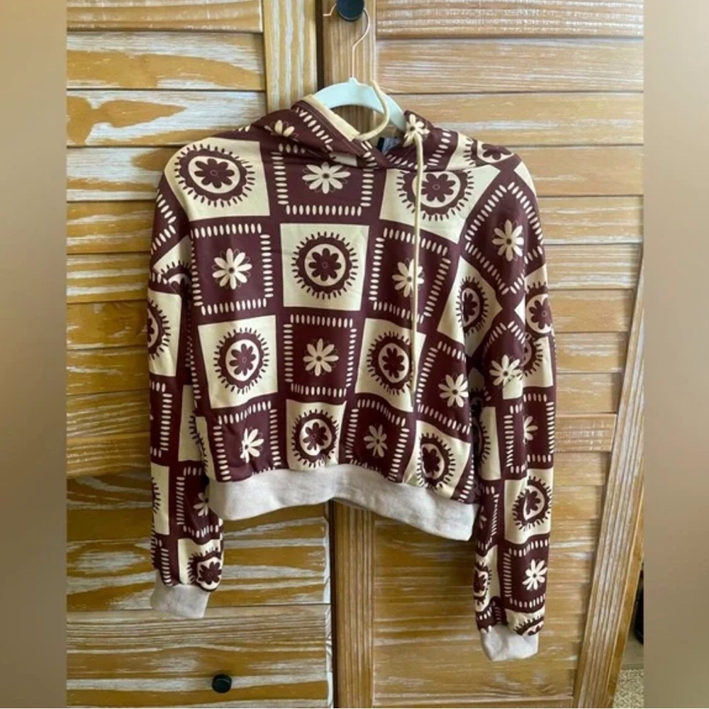 Cider Brown and Beige Floral Cropped Hoodie